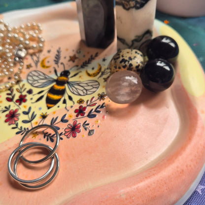 Bee Tray