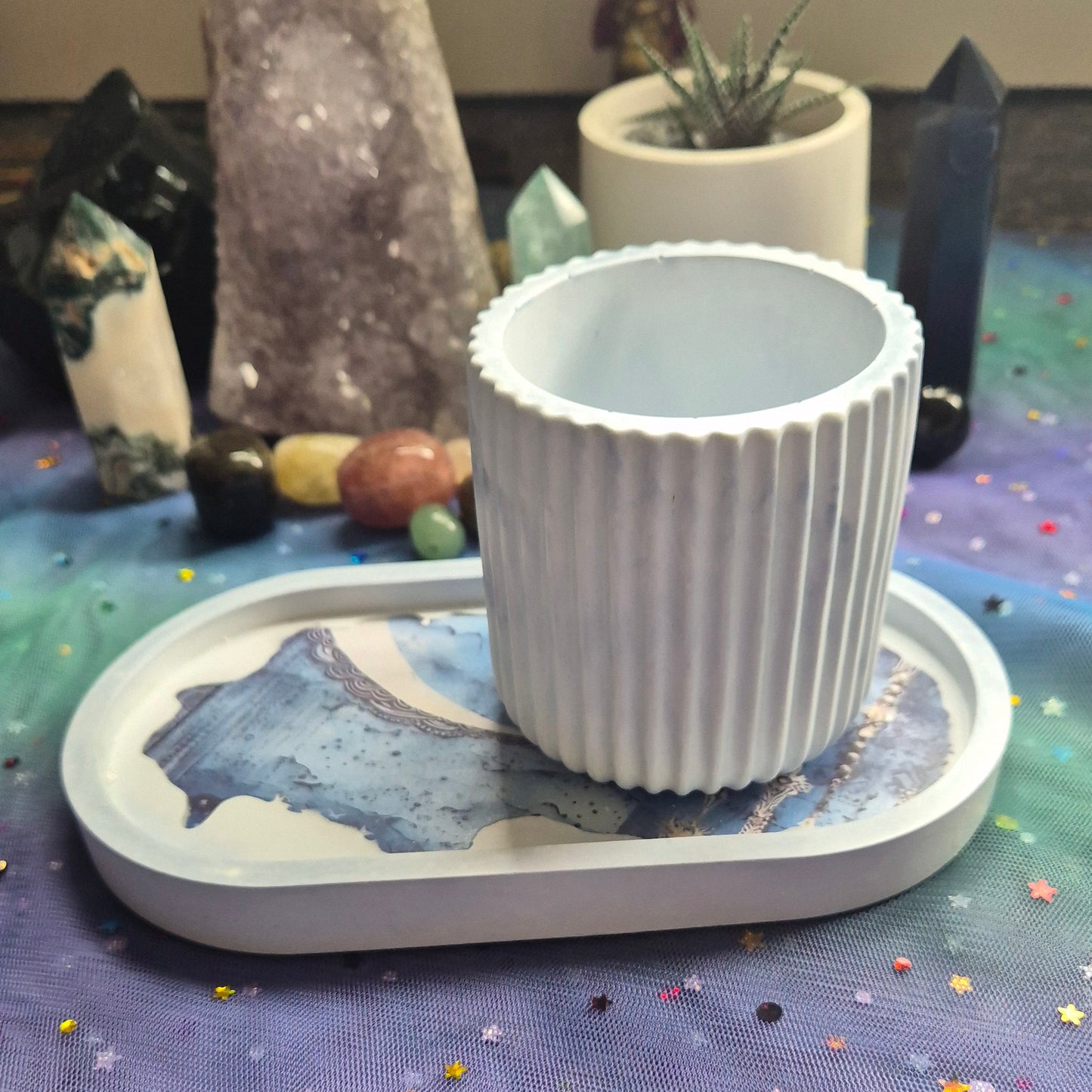 Blue tray and Ribbed Round Storage Pot Set